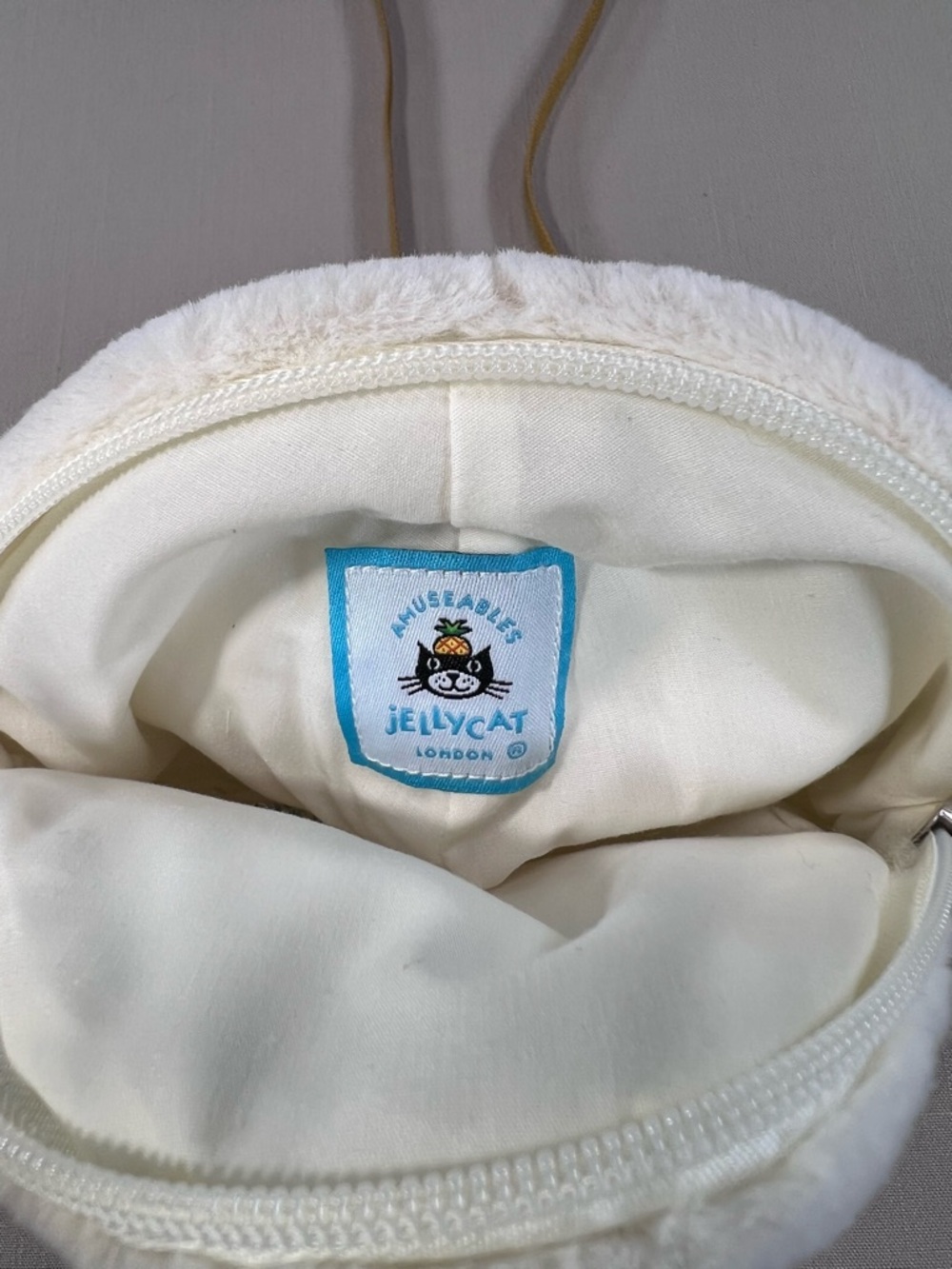 Jellycat Amuseable Happy Boiled Egg Crossbody Bag Plush White Yellow London - Picture 11 of 13